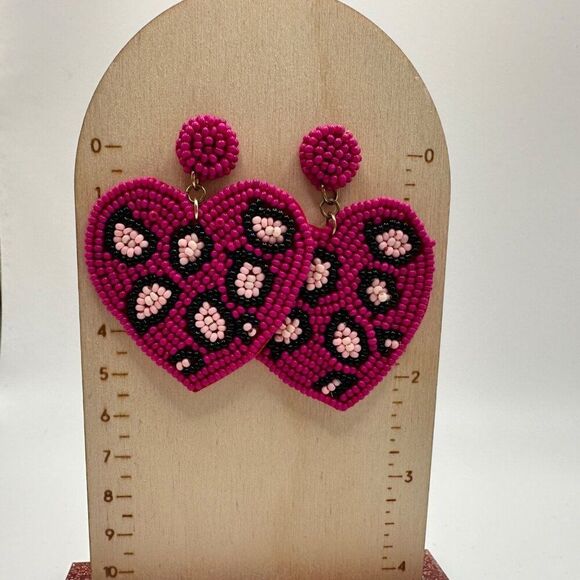 Pink Cheetah Heart Print Seed Bead Handmade Dangle Boutique Earrings New Beaded - Picture 4 of 8